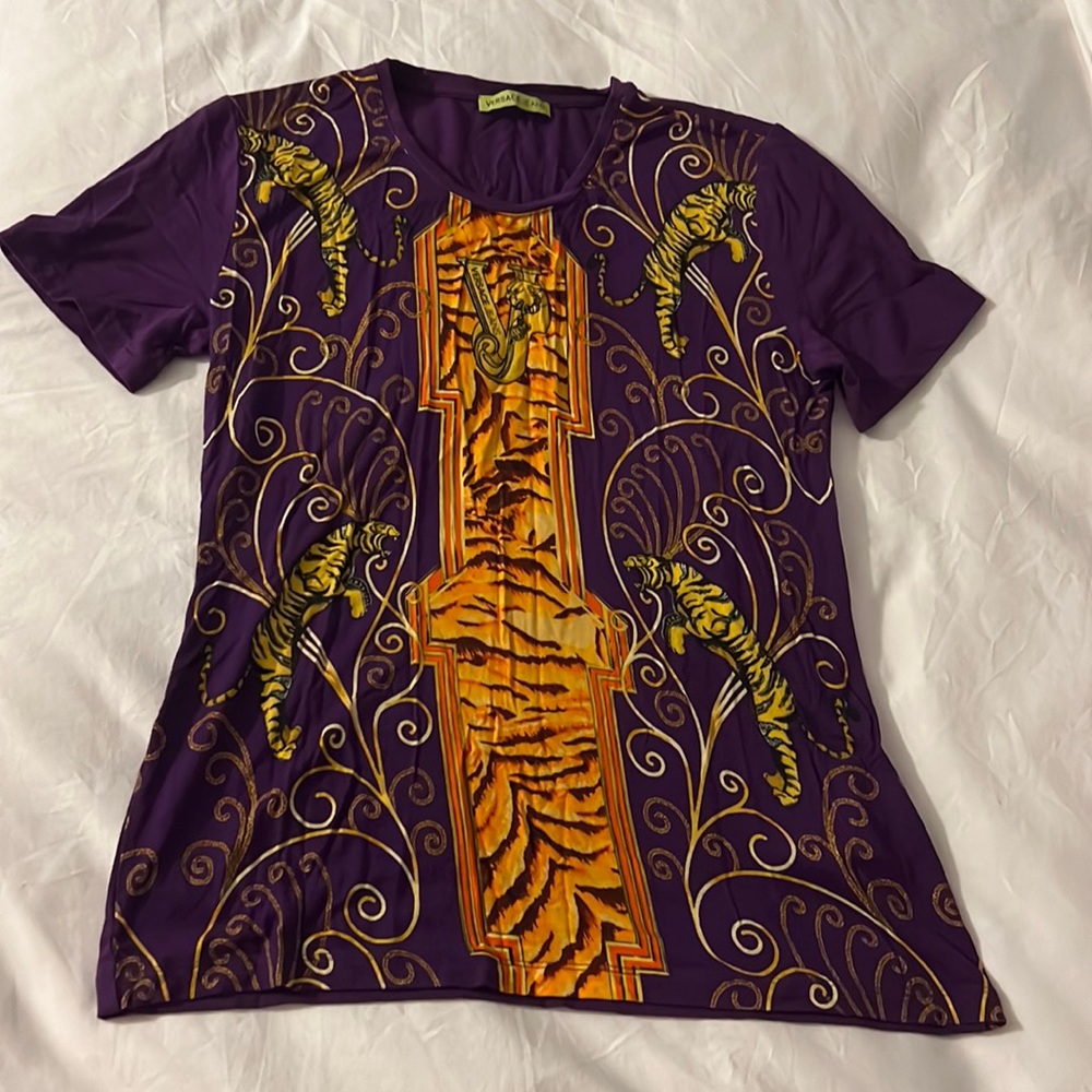 Versace t shirt medium m